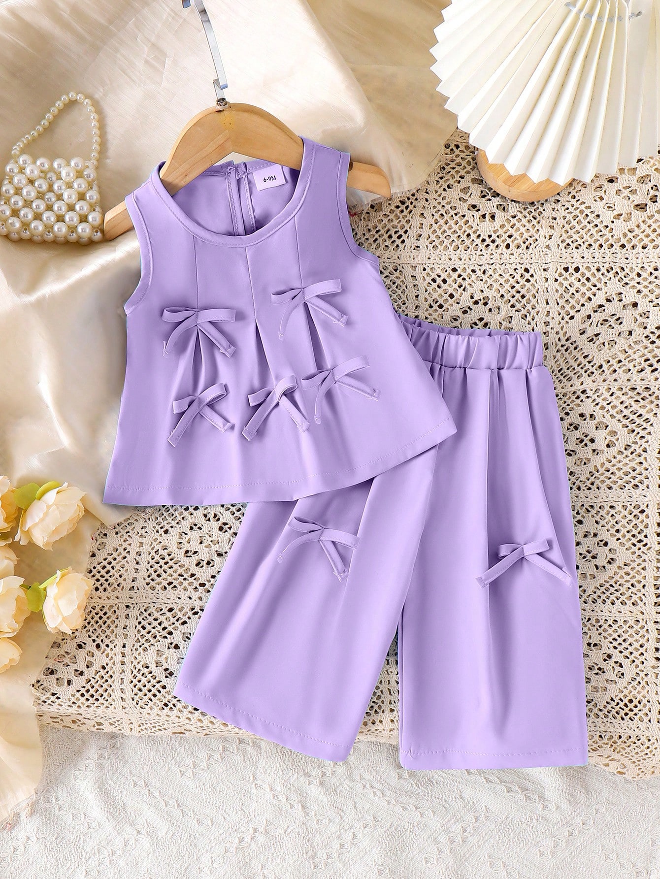 Stylish two-piece summer outfit set for little girls