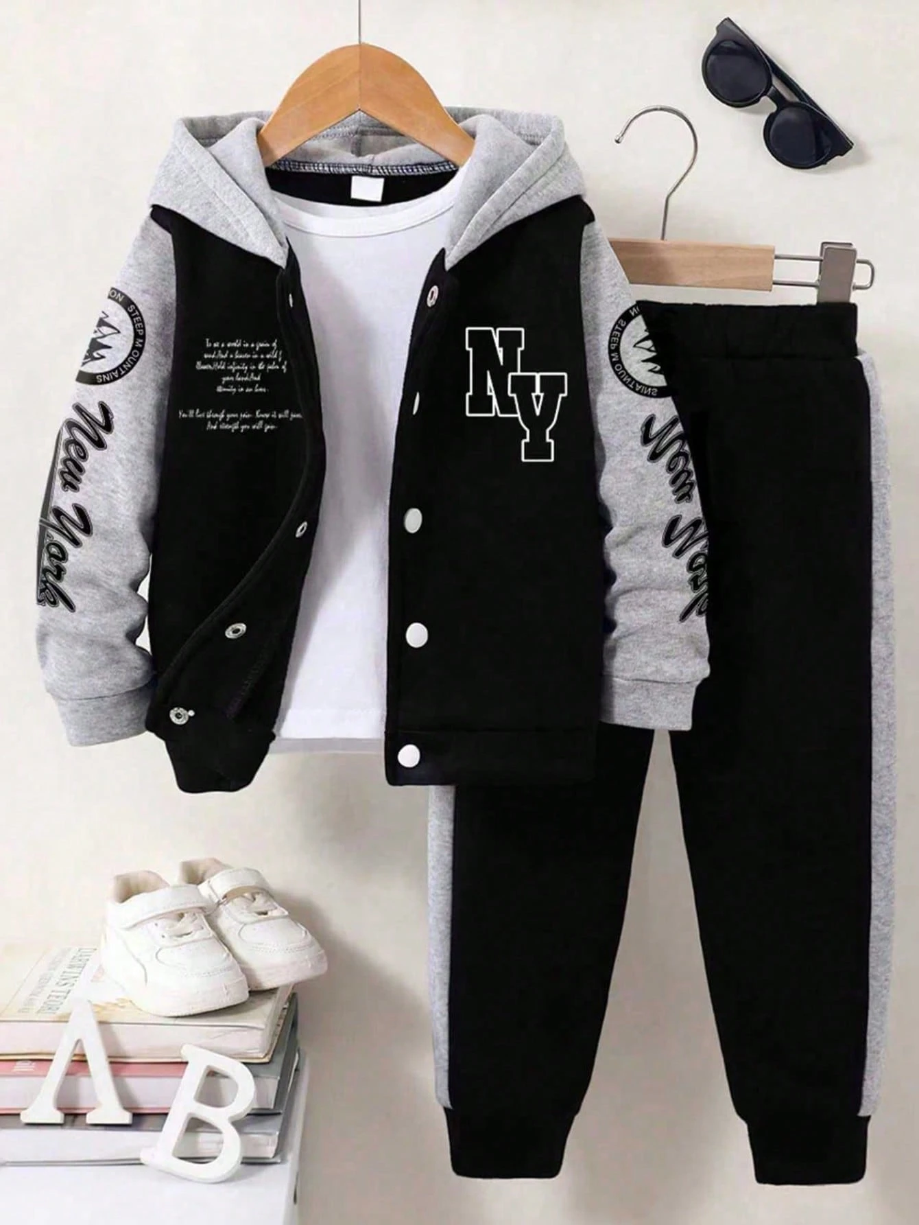 casual fashion logo-print hoodie and sweatpants set