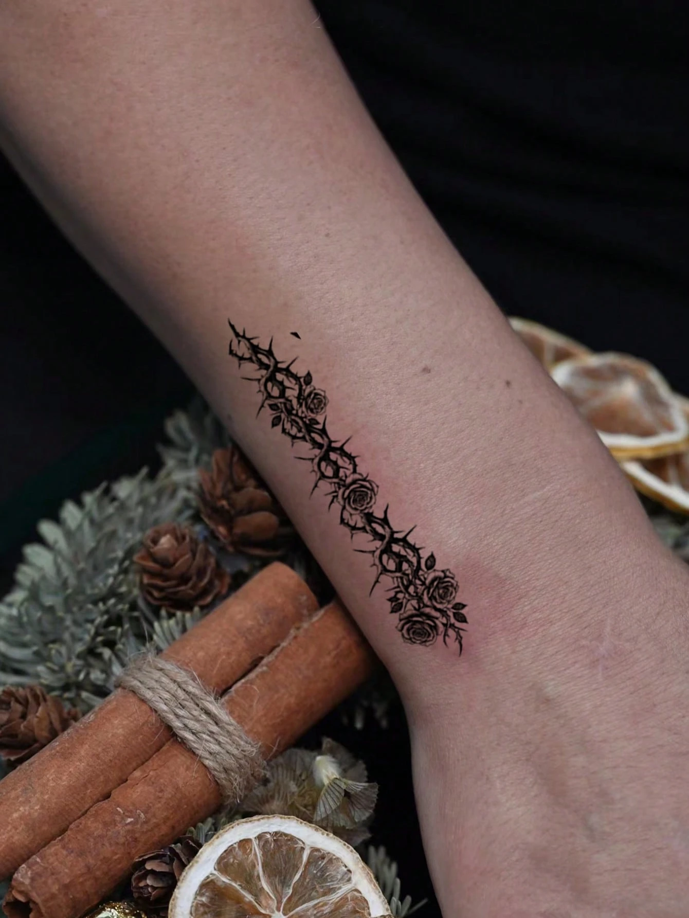 (30 pieces/set) Creative multi-element temporary tattoos in black