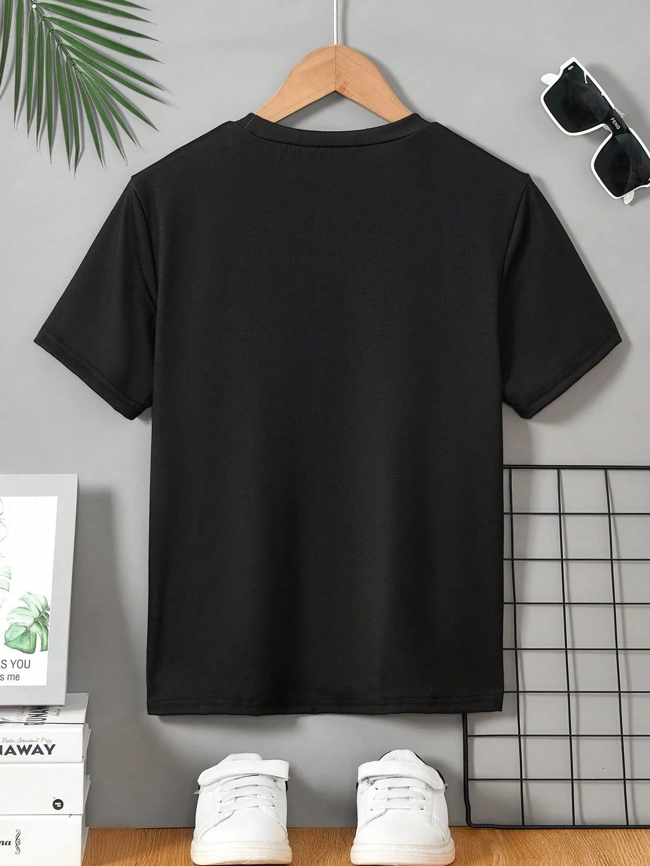 Casual and comfortable short-sleeved T-shirt